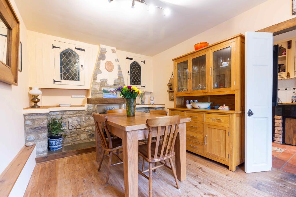 Additional image 18 of Courtyard Cottage, Great House Court, Meare