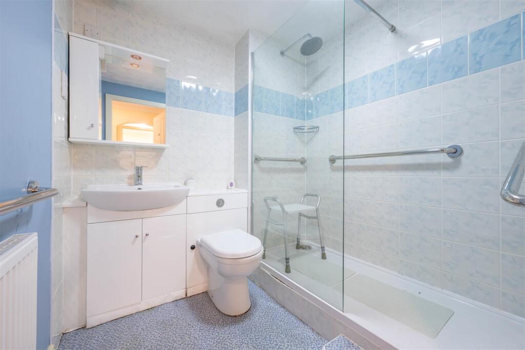 Additional image 6 of Chestnut Walk, Henley-In-Arden