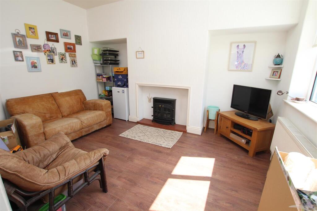 Additional image 3 of Fourlands Road, Idle, Bradford