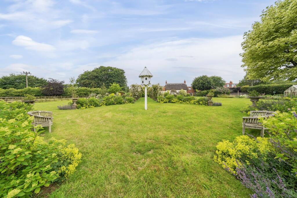 Additional image 37 of West Cranmore