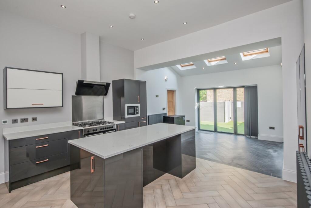 Additional image 9 of Oxford Road, Gomersal, Cleckheaton, BD19