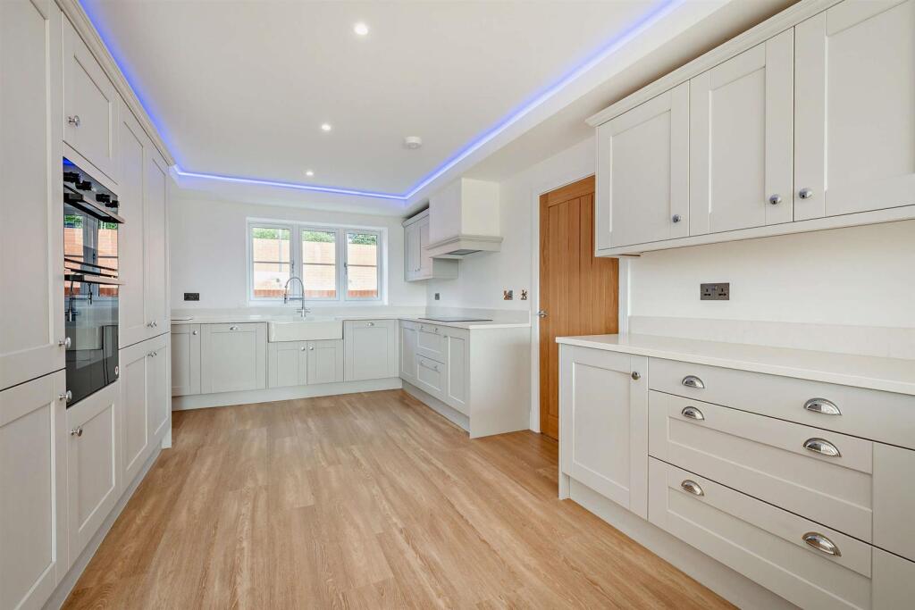 Additional image 11 of 2, Wells Cottage, Wootton Wawen, B95