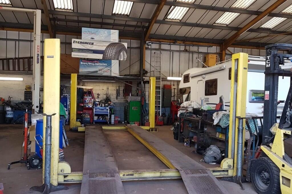 Additional image 4 of Established MOT Garage - Burnley [BB11 5SX]