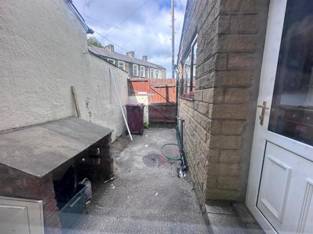 Additional image 11 of Coal Clough Lane, Burnley