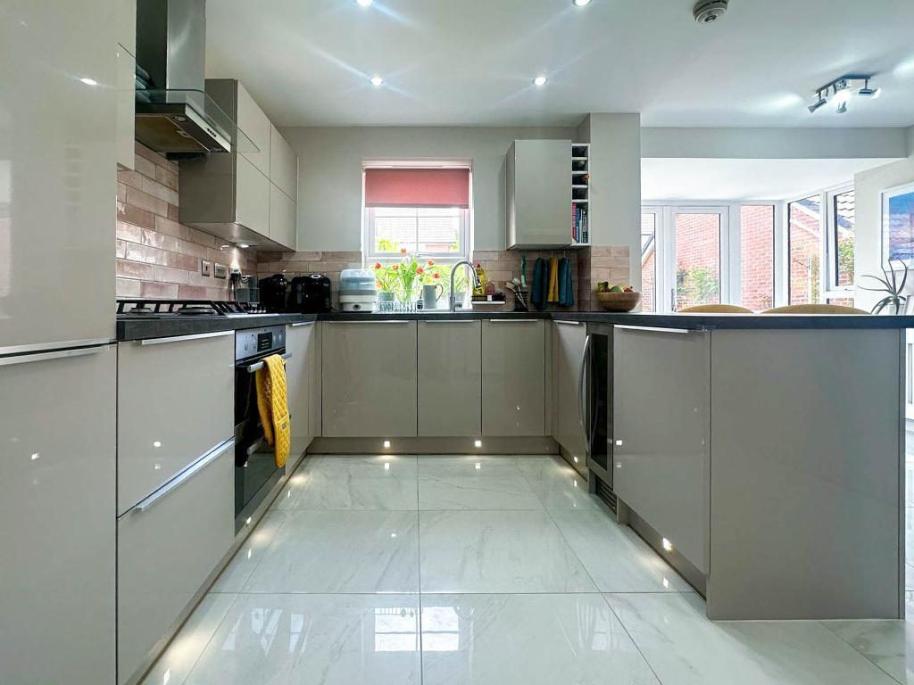 Additional image 5 of Gilhespy Way, Westbury, BA13 3FT