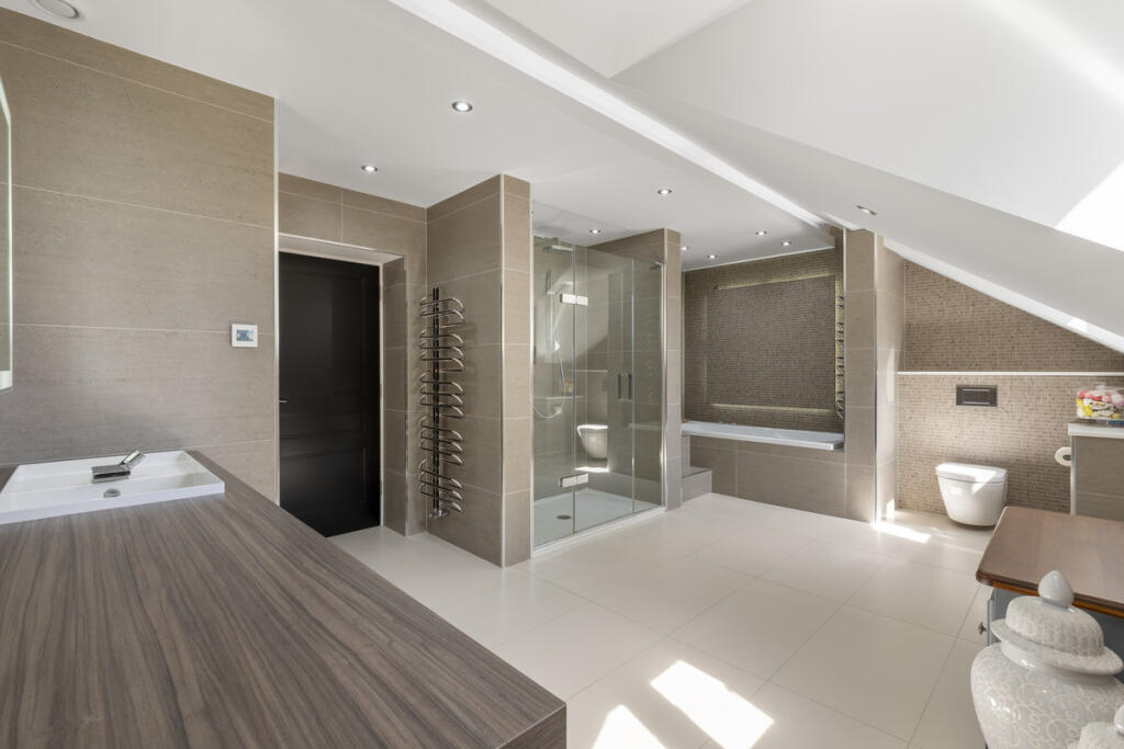 Additional image 32 of Wawensmere Road, Henley-in-arden, B95