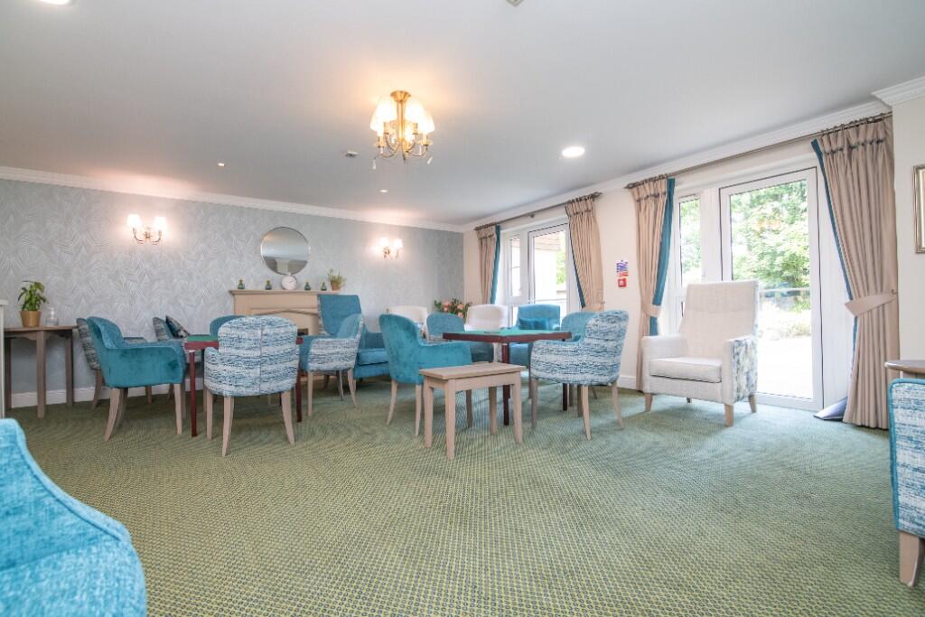 Additional image 11 of 15 Grange Court, 298 Warwick Road, Solihull, B92 7GL