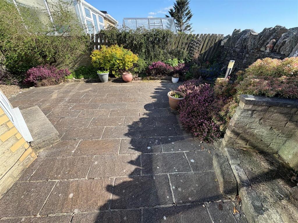 Additional image 10 of Foxhill Avenue, Queensbury, Bradford