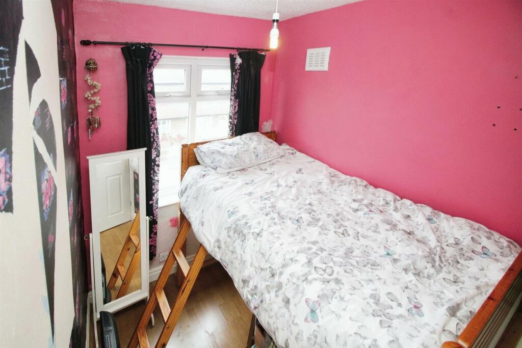 Additional image 8 of Low Ash Grove, Shipley, BD18 1JL