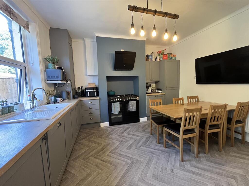 Additional image 18 of Huddersfield Road, Wyke, Bradford