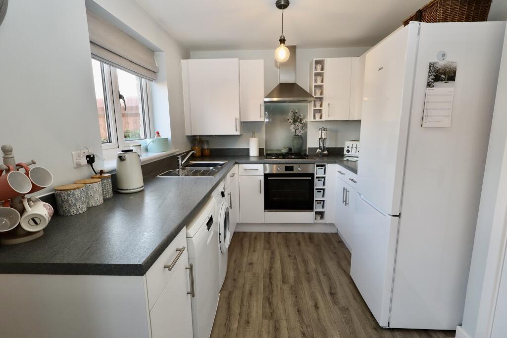 Additional image 21 of Edge of Wells