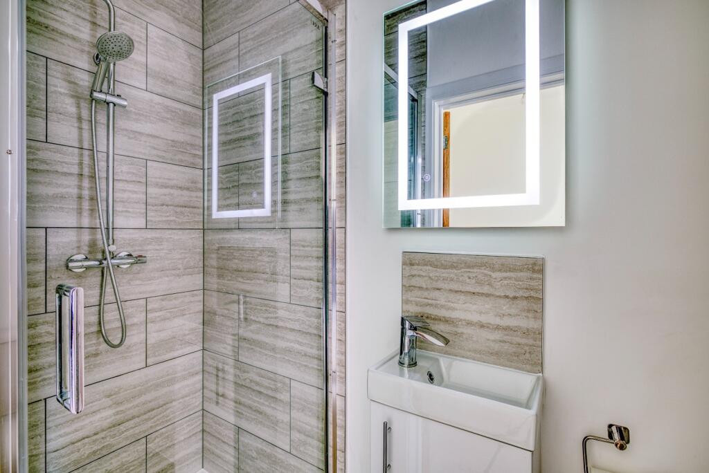 Additional image 14 of Overleigh, Street, Somerset, BA16