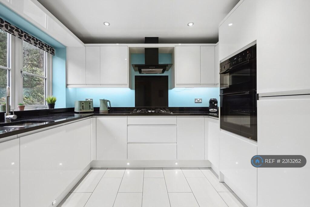 Additional image 16 of Parish Mews, Hampton-In-Arden, Solihull, B92