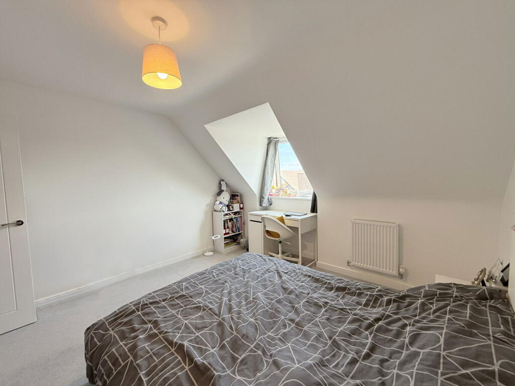 Additional image 14 of Light Hall Lane, Shirley