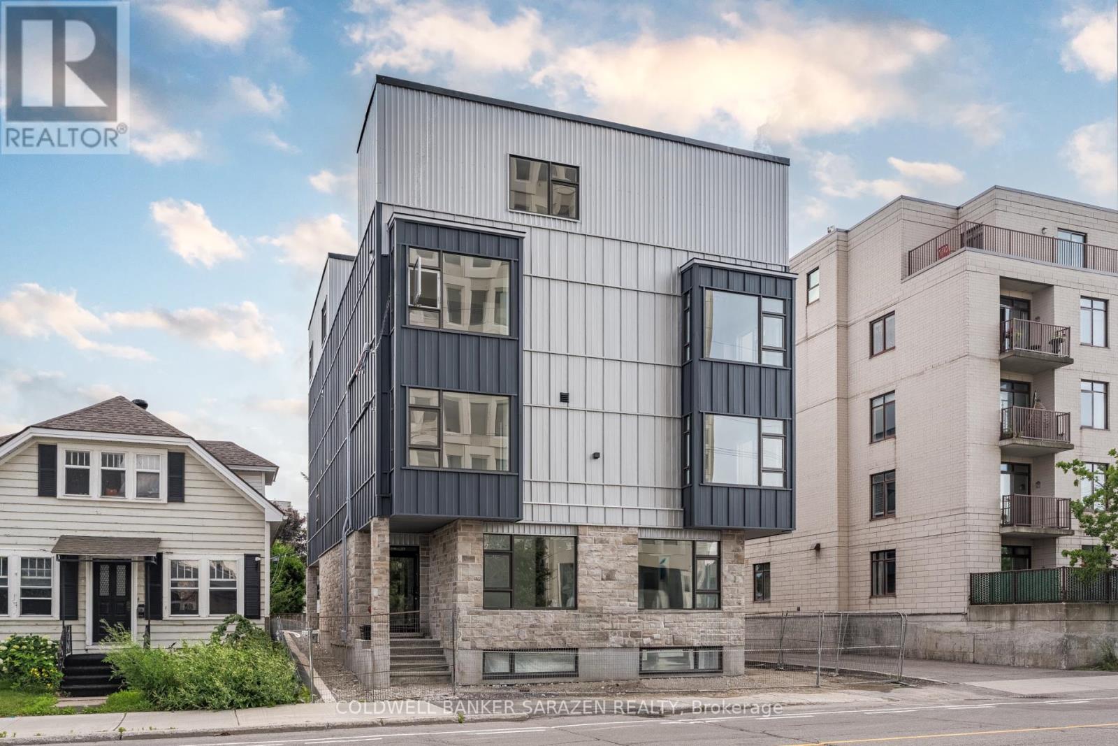 002 - 10 MCARTHUR AVENUE|Ottawa, Ontario K1L6R2