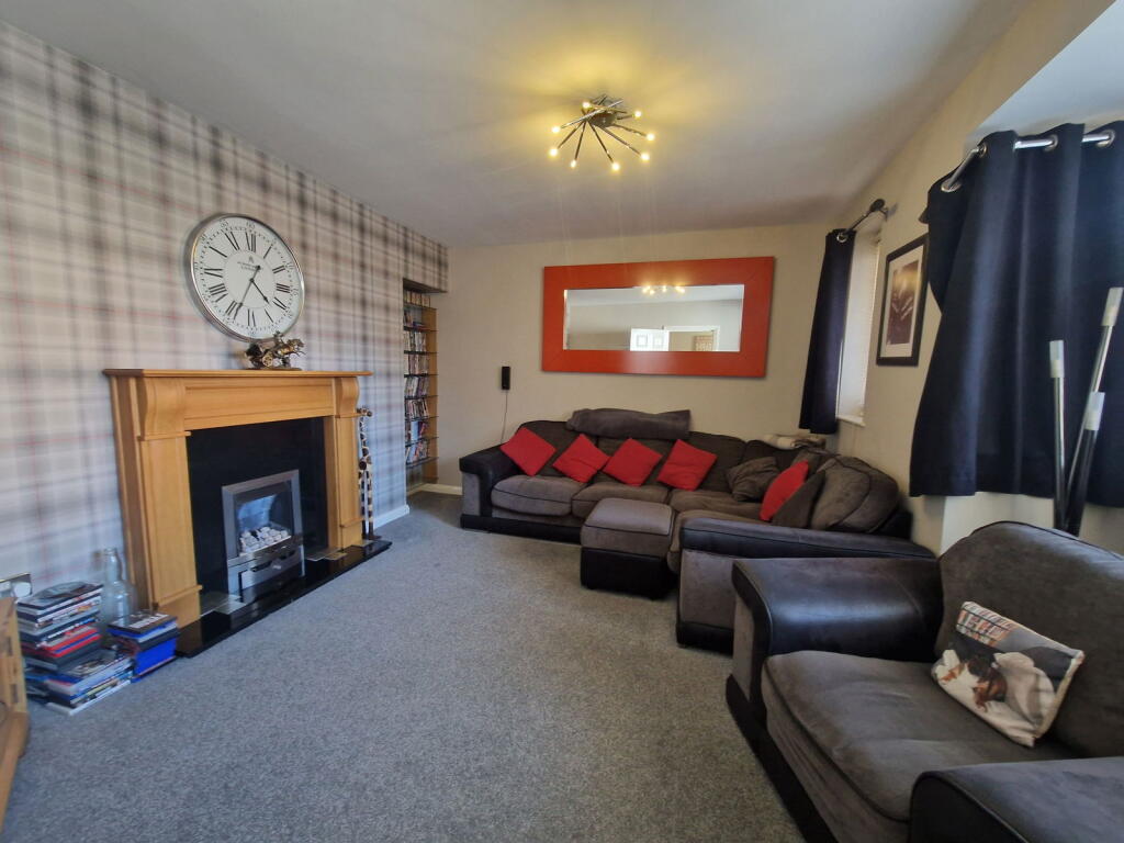 Additional image 4 of CRADLEY HEATH, Chapel Close