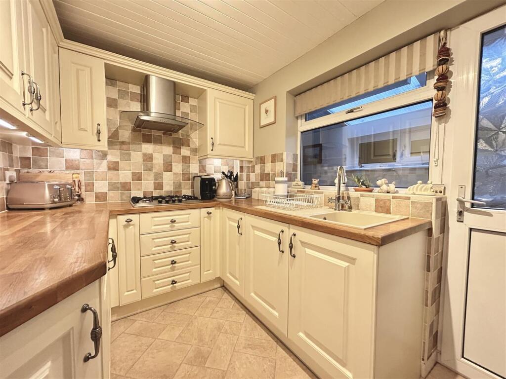 Additional image 8 of Hadendale, Cradley Heath