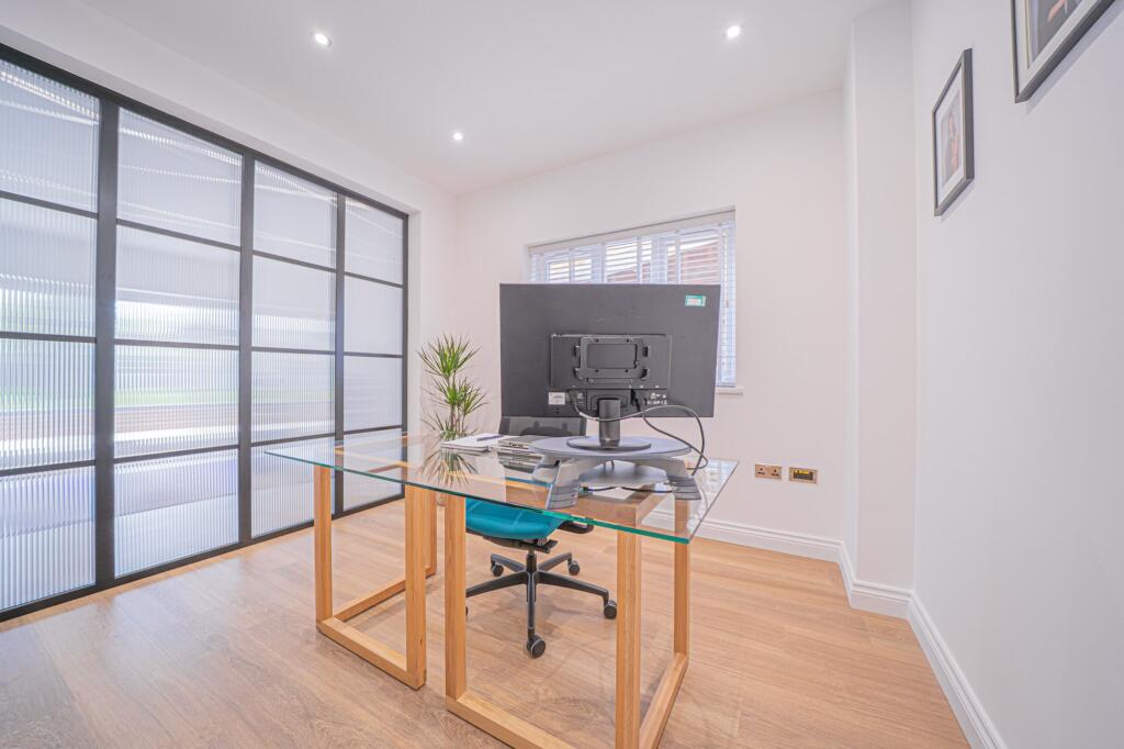 Additional image 13 of Besbury Close, Dorridge, B93