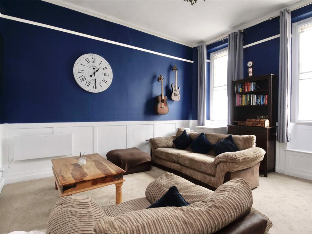 Additional image 4 of First Floor Flat, Chamberlain Street, Wells