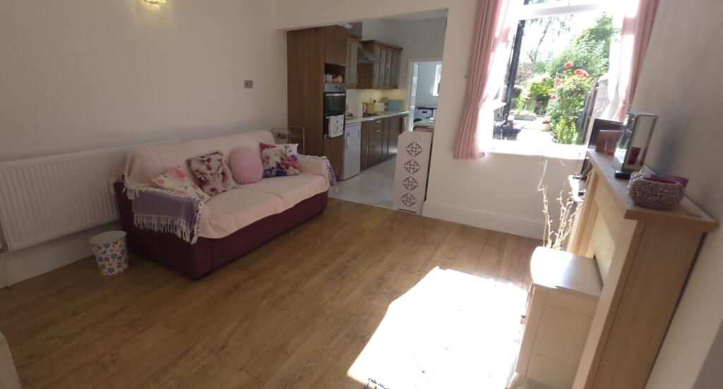 Additional image 3 of Tamworth Road, Two Gates, Tamworth, B77