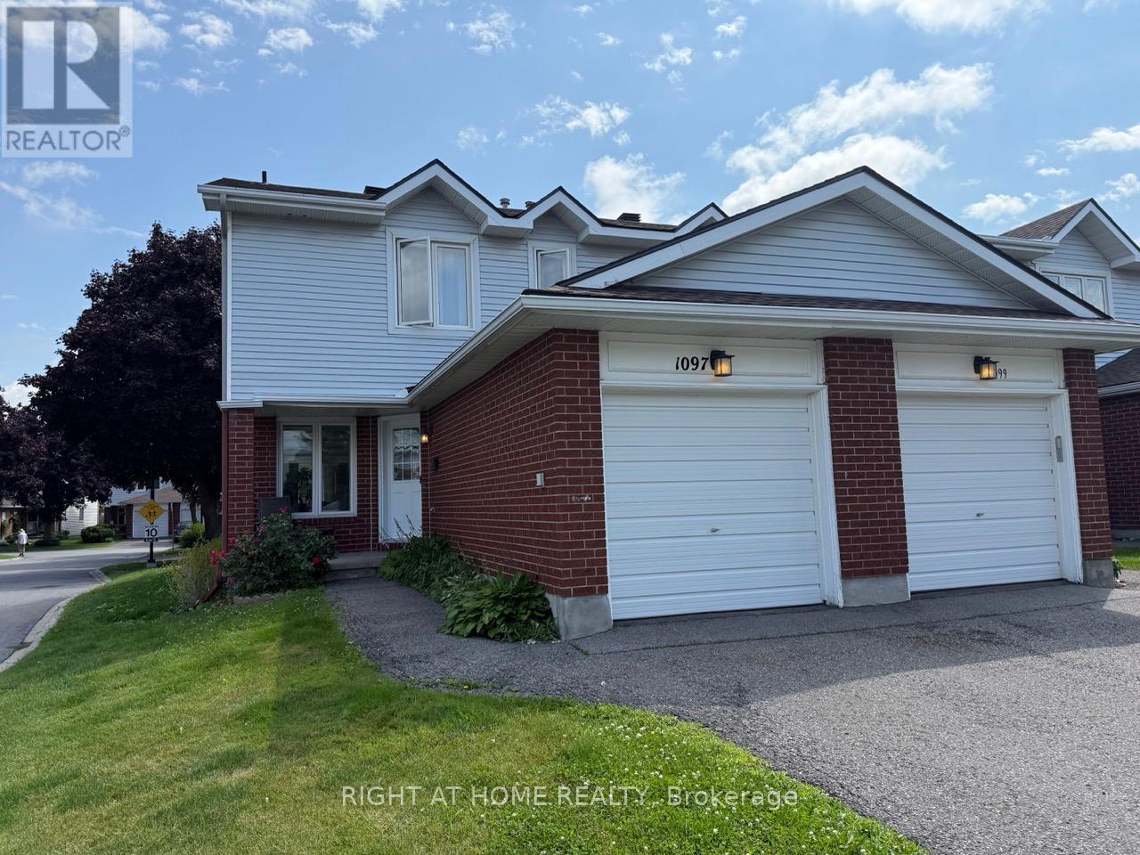 16 - 1097 EWING STREET|Ottawa, Ontario K1G4Y5