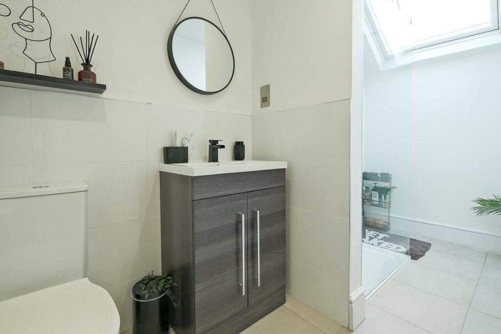 Additional image 4 of Bank Buildings, Barnoldswick, Lancashire, BB18