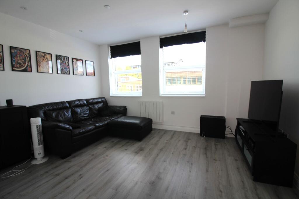 Apt 8 Warwick House , Warwick Road, Solihull, B91