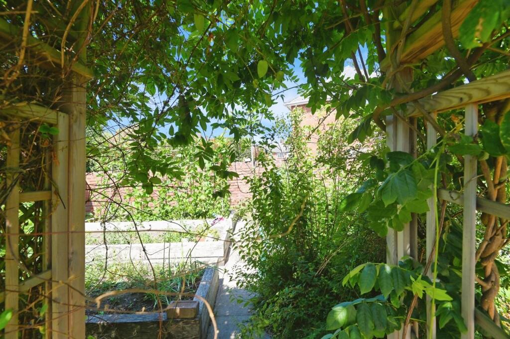 Additional image 24 of Browns Lane, Dordon, Tamworth