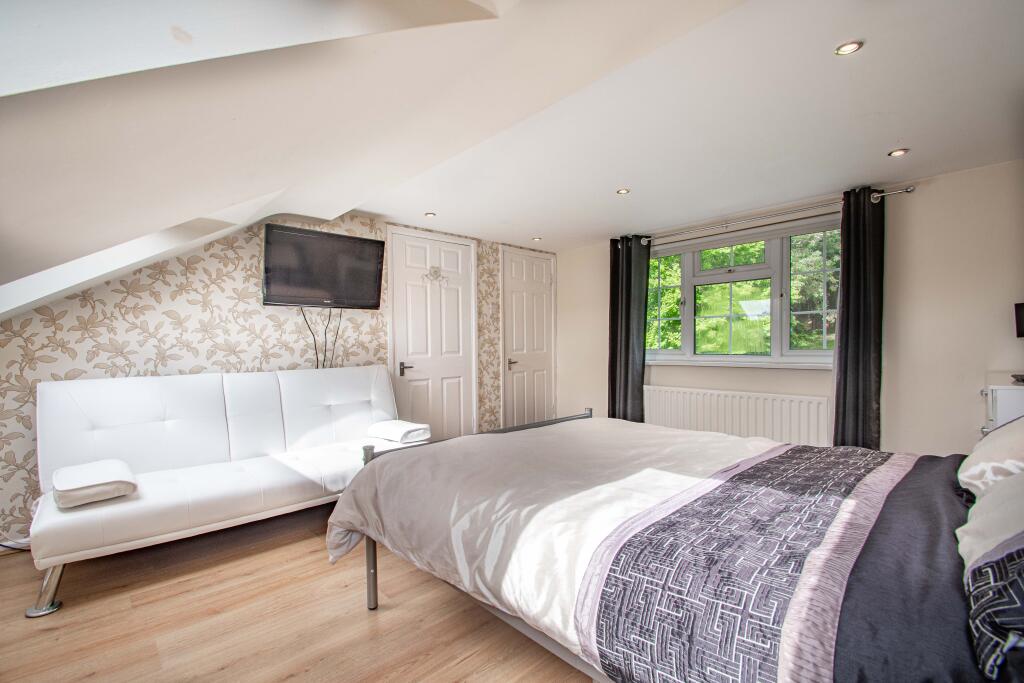 Additional image 13 of Weatheroak Close, Redditch, Worcestershire, B97