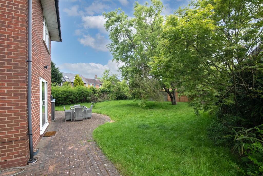 Additional image 29 of Farm Close, Solihull