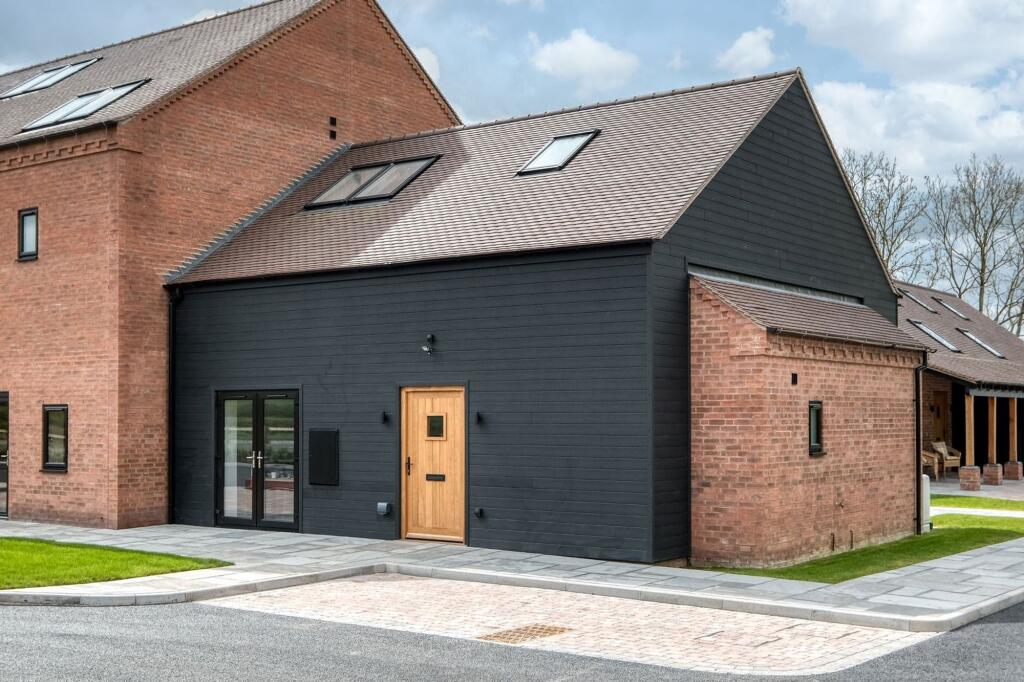 Additional image 21 of Droitwich Road, Bradley Green, B96