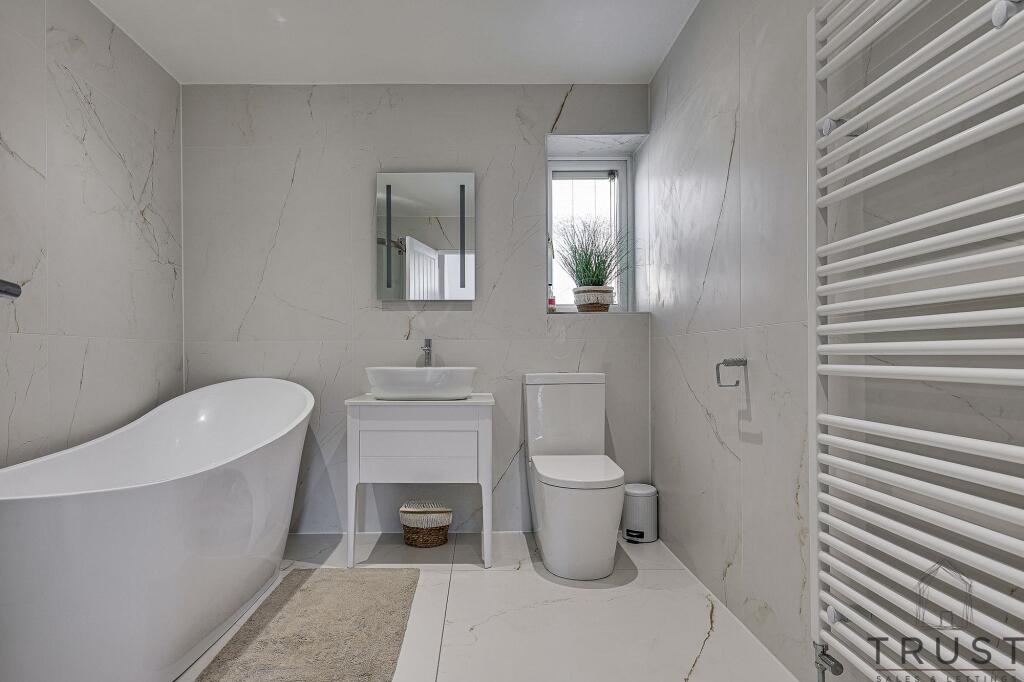 Additional image 40 of Wakefield Road, Drighlington, BD11