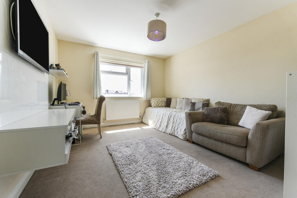 Additional image 20 of Holt Gardens, Studley, B80