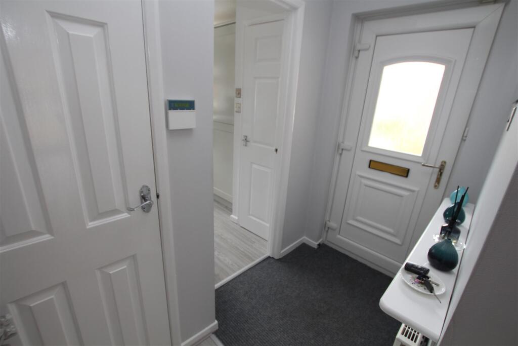 Additional image 4 of Santa Monica Grove, Idle, Bradford