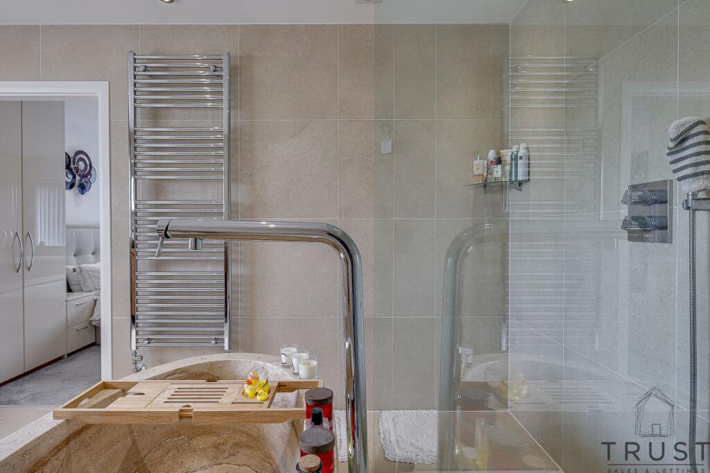 Additional image 62 of Bradford Road, Birkenshaw, BD11