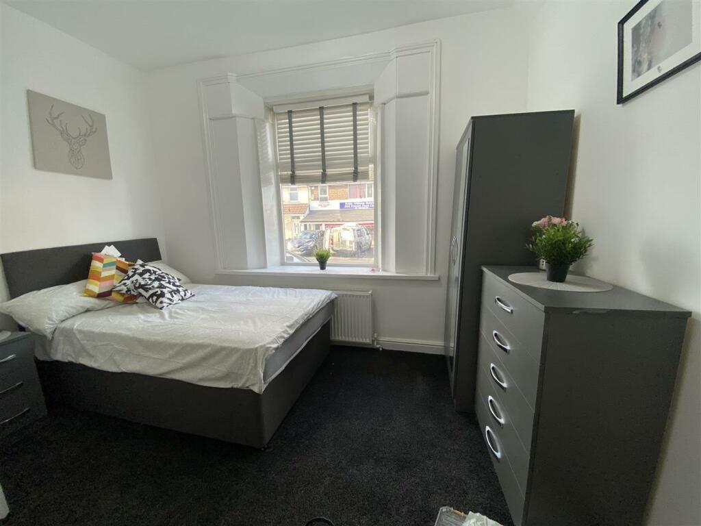 Additional image 9 of Rood End Road, Oldbury, B68