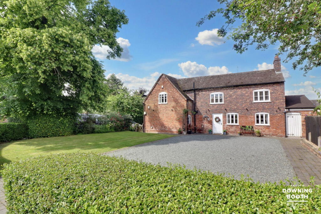 Additional image 33 of The Square, Elford - Five Double Bedroom Detached Cottage