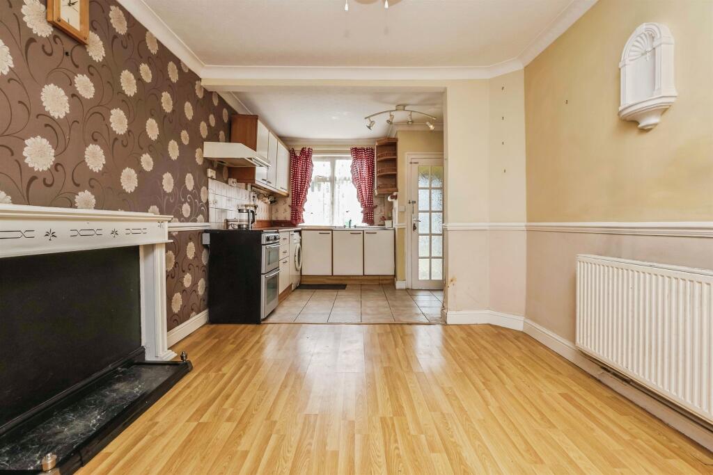 Additional image 5 of Limes Avenue, ROWLEY REGIS