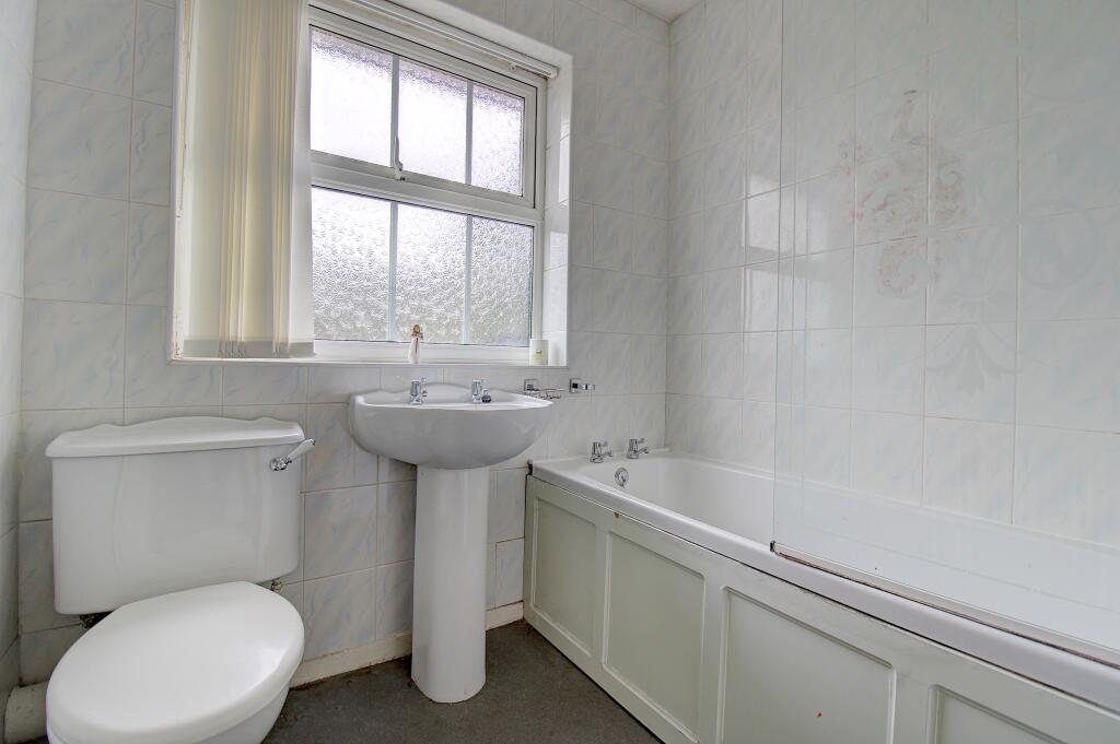 Additional image 15 of Angelica, Tamworth, B77