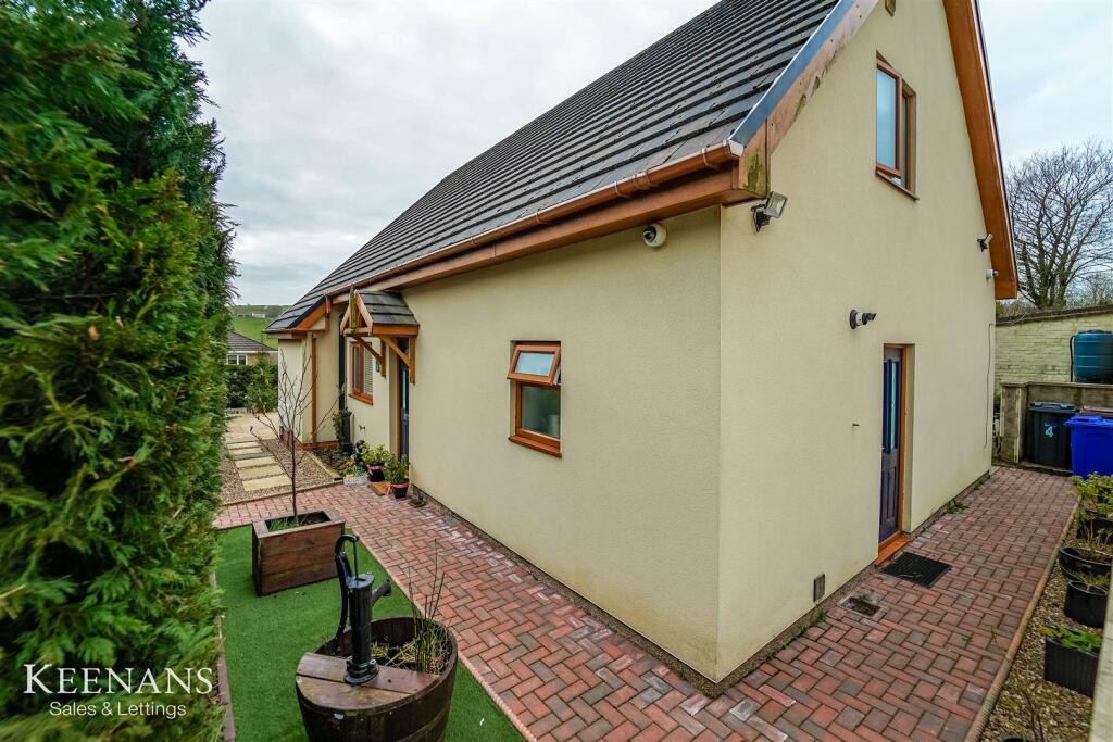 Additional image 35 of Claremont Street, Colne