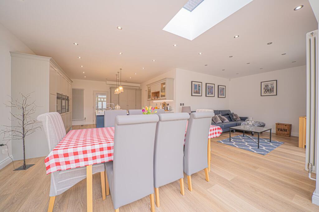 Additional image 4 of Besbury Close, Dorridge, B93