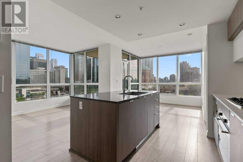 806, 128 2 Street SW|Calgary, Alberta T2P4V9