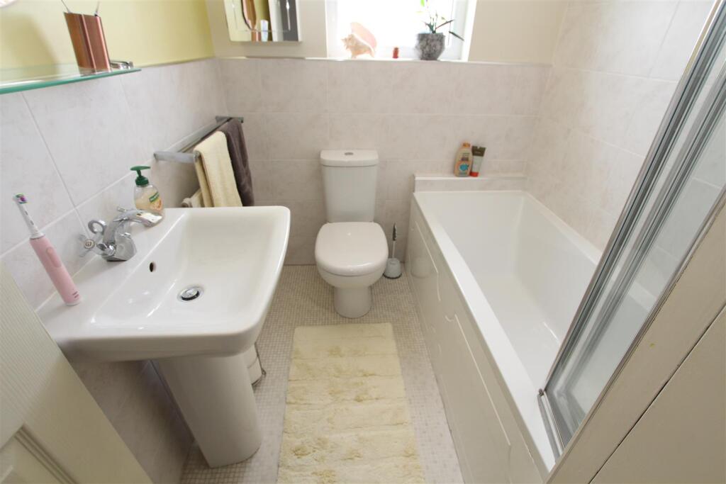 Additional image 16 of Ridgeway, Wrose, Shipley