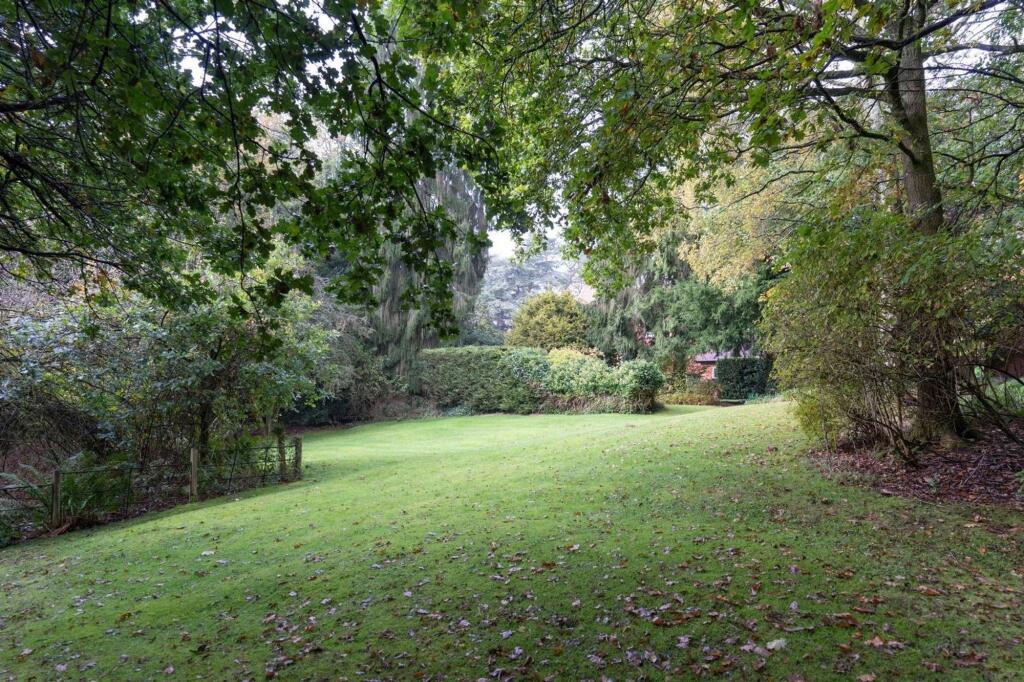 Additional image 30 of Shepley Road, Barnt Green, B45