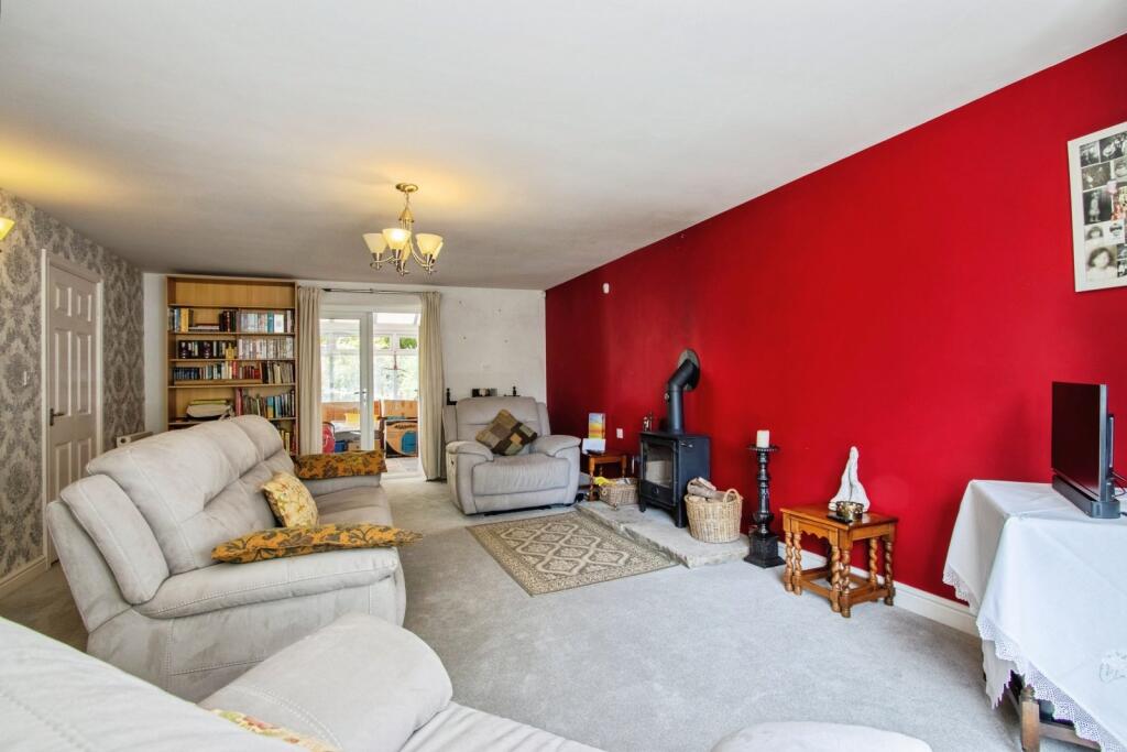 Additional image 7 of Tong Moor Side, Birkenshaw, Bradford, West Yorkshire, BD11