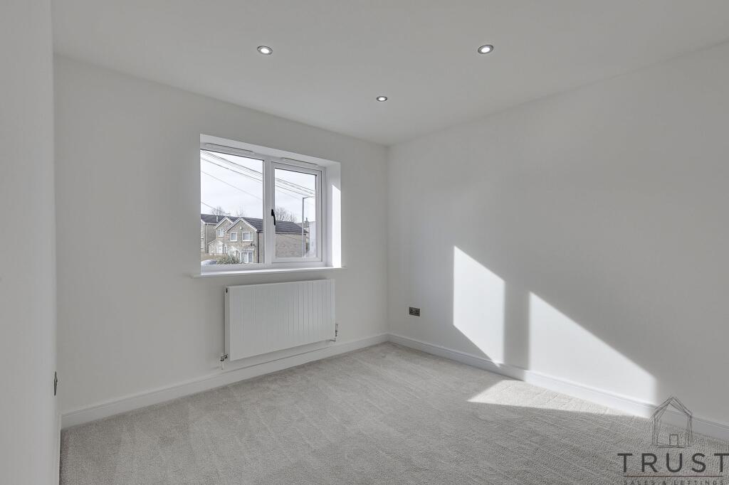 Additional image 9 of Wakefield Road, Drighlington, BD11