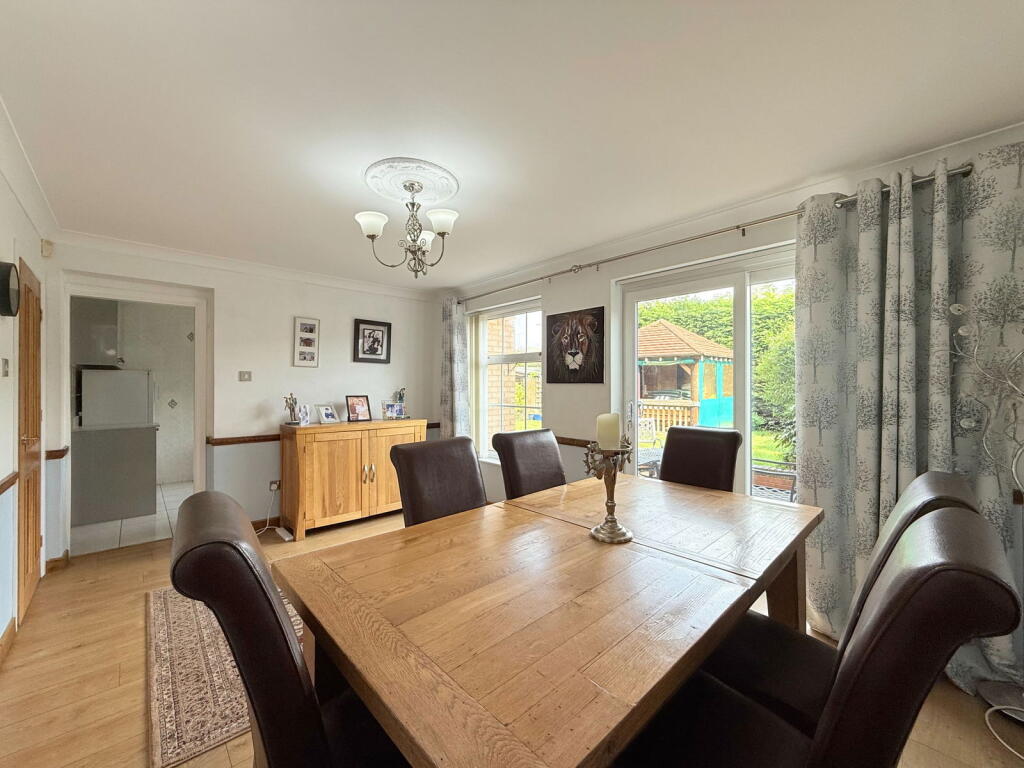 Additional image 4 of Dunton Hall Road, Shirley