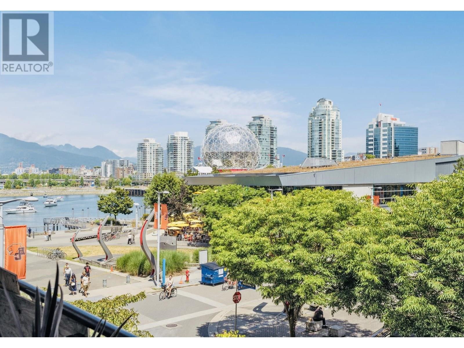 302 1625 MANITOBA STREET|Vancouver, British Columbia V5Y0B8