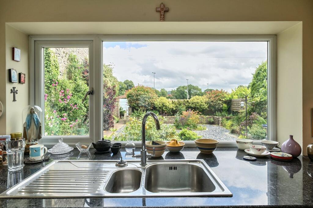 Additional image 14 of Glastonbury Road, Wells, BA5