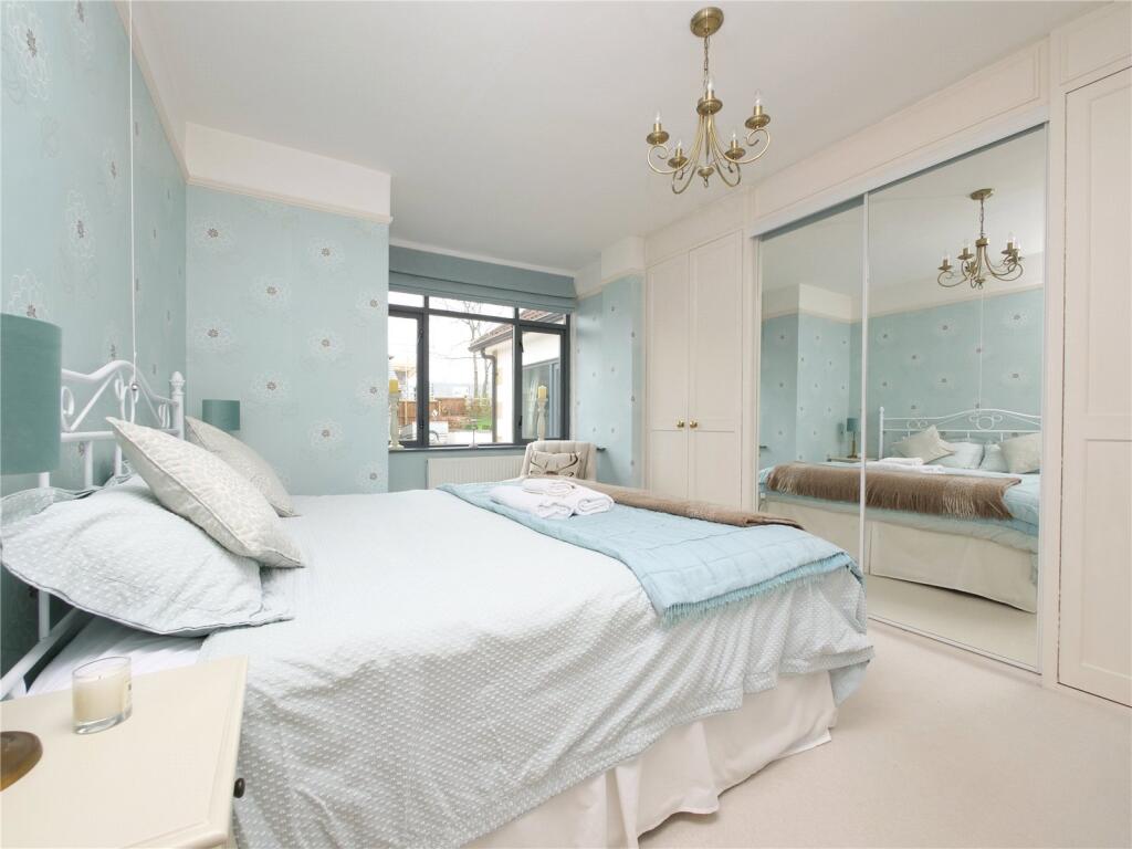 Additional image 25 of Oustanding Five Bedroom House In Pilton